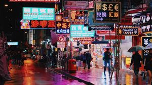 Hong Kong Bersiap Hadapi Topan Super Ragasa