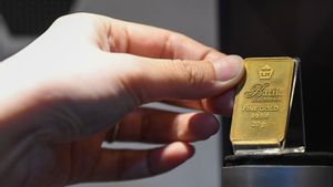 Harga Emas Antam Hari Ini: Turun Rp4.000 per Gram