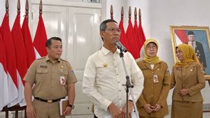 Pj Gubernur DKI Heru Budi Minta Wali Kota Tata Hunian Kolong Tol Angke