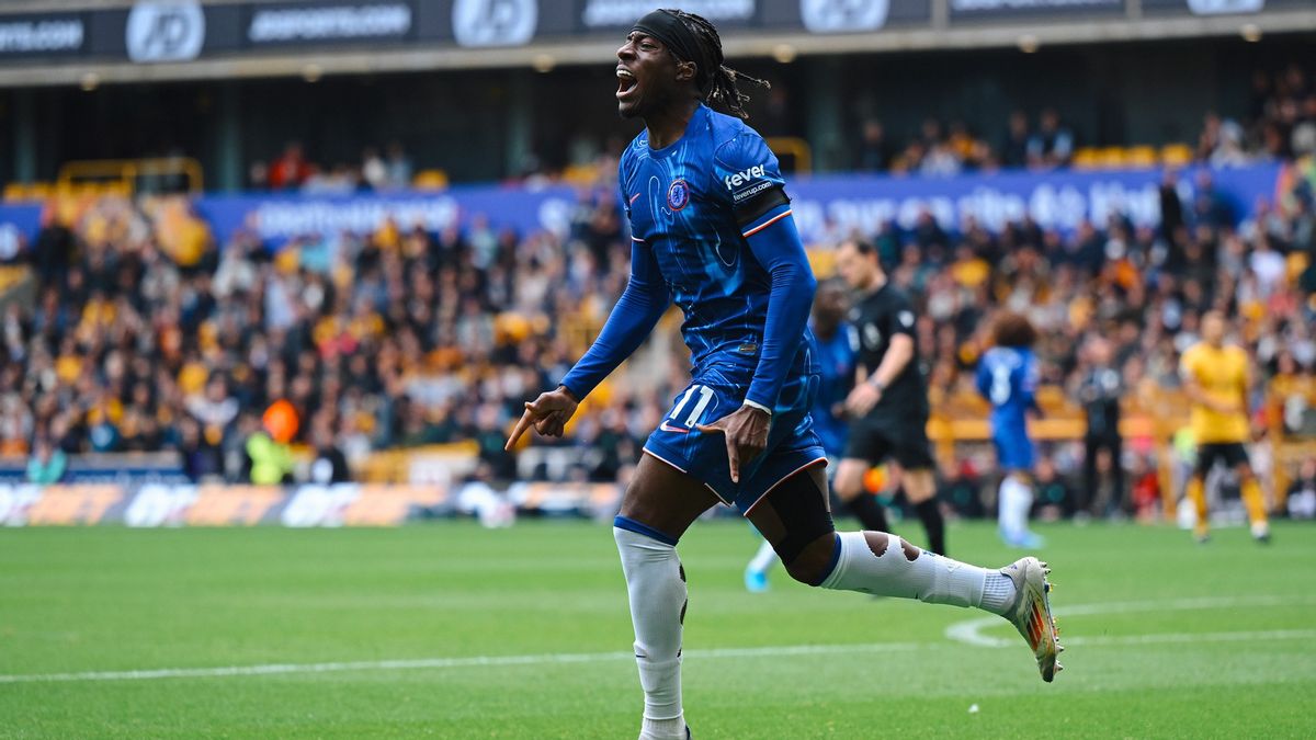 Hattrick Madueke Colors Eight Goals, Chelsea Destroy Wolves