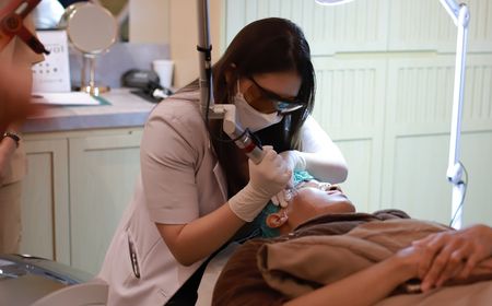 Pico Laser Treatment, Andalan Etrea Anti Aging Clinic untuk Semua Masalah Kulitmu