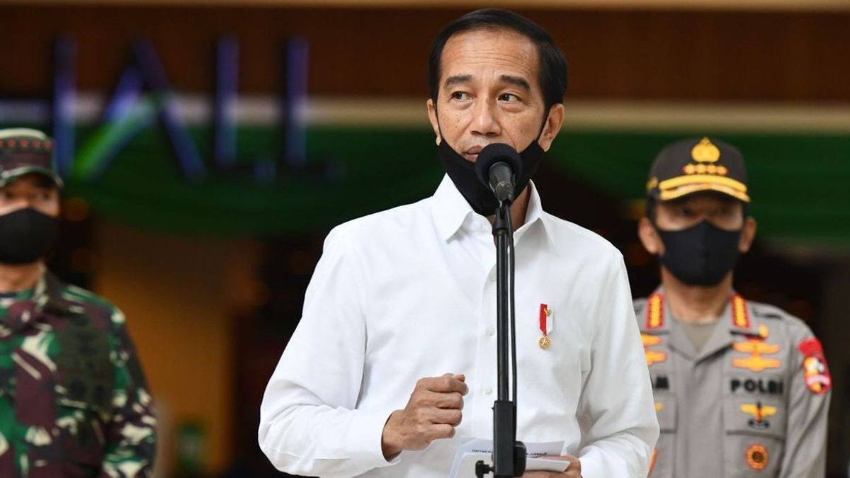 Jokowi حول لقاح COVID-19 : حتى لو كان يريد أن يكون سريعا ، لا تدع المعايير العلمية تكون ثانوية