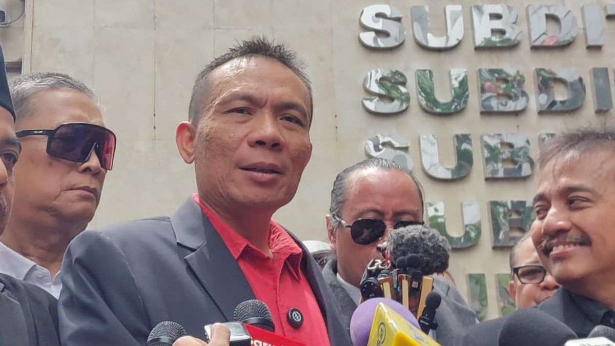 Wajib Lapor, Rismon Mengaku Bukan Tahanan Kota