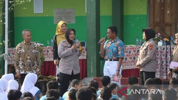 Cirebon Police Intensify Education To Prevent Bullying Cases In Schools