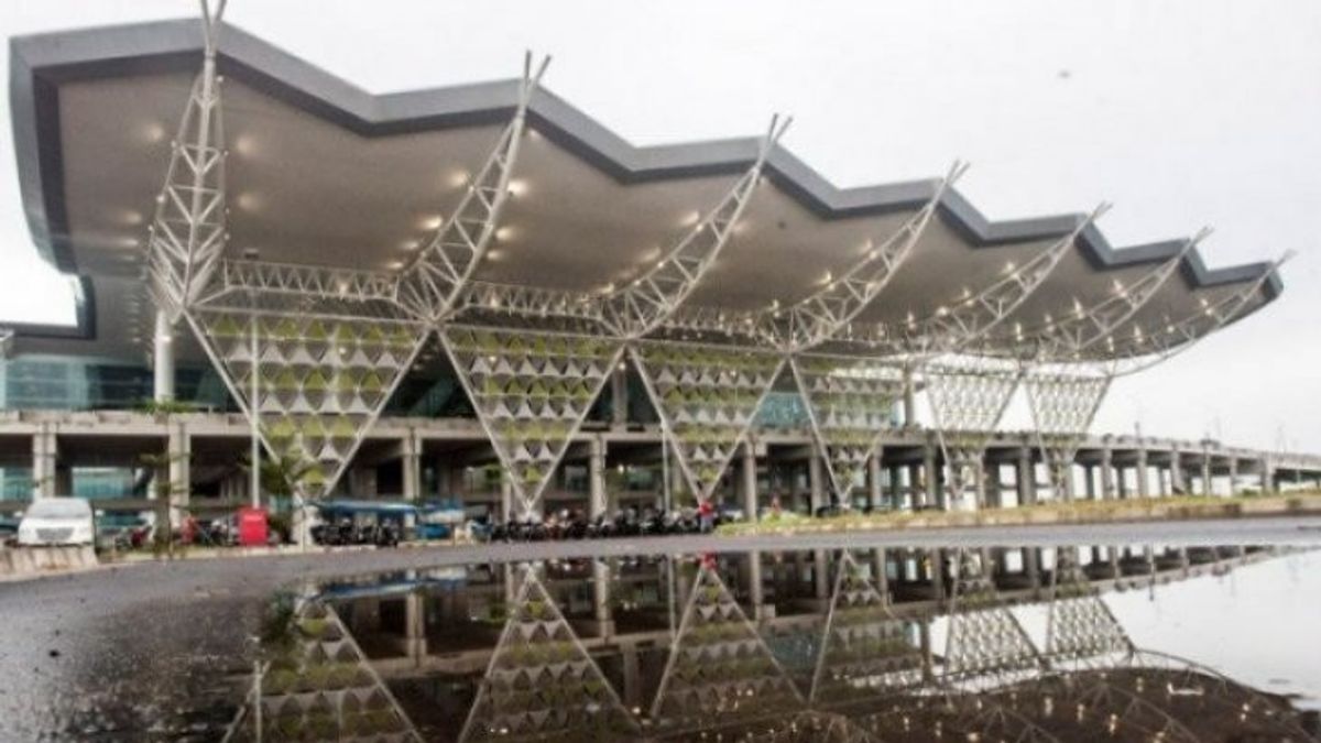 وزارة المواصلات تجهز مطار كرتاجاتي لخدمة رحلات العمرة في نوفمبر 2022