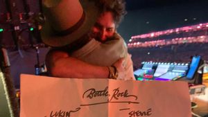 Bradley Cooper Jadi Kejutan di BottleRock Napa Valley Bareng Pearl Jam