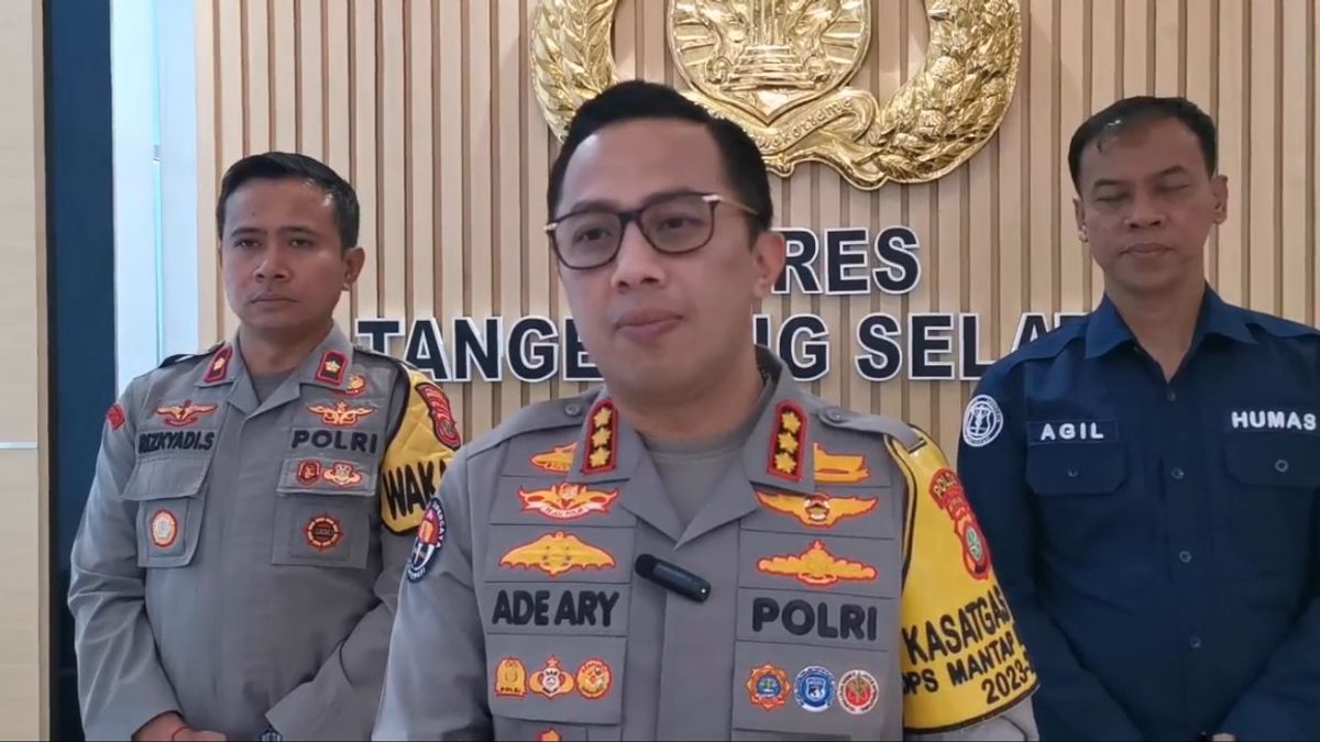 Ria Ricis的案件在处理Metro Jaya地区警察的网络分局时被勒索了3亿印尼盾