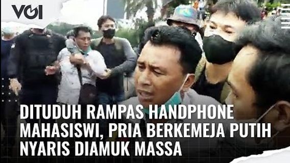 VIDEO: Diduga Rampas Handphone Mahasiswi, Pria Berkemeja Putih Diamankan Polisi di Kawasan Patung Kuda