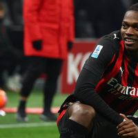 Kalahkan Lazio Lewat Gol Rafael Leao, AC Milan ke Puncak   