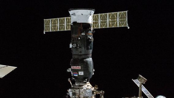 It Happens Again!  Russian Spaceship on ISS Experiencing Cabin Leakage