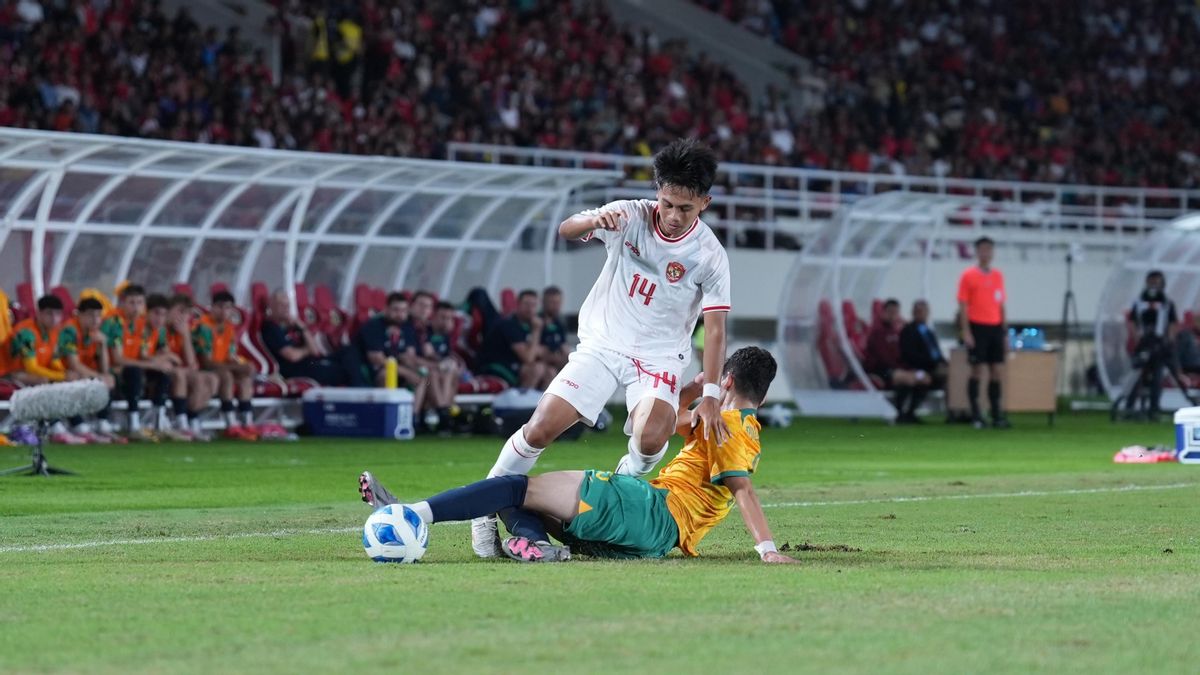 جاكرتا - افتتحت نوفا أريانتو صوتها حول البطاقة الحمراء للاعبي إندونيسيا تحت 16 عاما في الهزيمة أمام أستراليا تحت 16 عاما