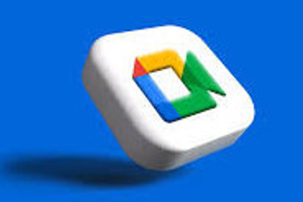 Comment changer de nom sur les réunions officielles et non rebelles de Google