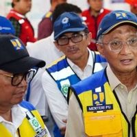 Kementerian PU Siapkan 1.461 Alat Berat Tangani Jalan Rusak