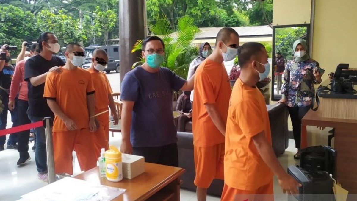 Encore Une Fois, La Police De Bandung Bekuk 4 Auteurs De Viol D’enfants 14 Ans, Un Total De 7 Suspects