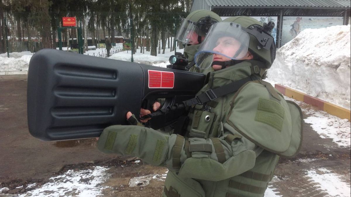 首先，俄罗斯使用昏迷电磁武器：“攻击”导航，信号传输，乌克兰摄像机和无人机照片