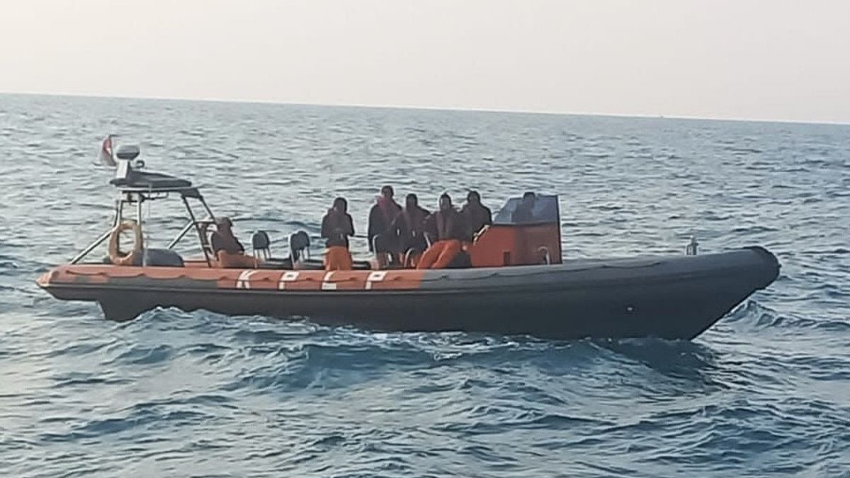 The Alut KN SAR 105 Ganesha Was Deployed, Looking For A Family That Sank In The Waters Of Pulau Seribu