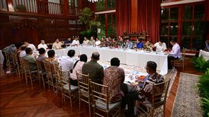 Soal SLHS untuk Dapur MBG, Mensesneg: Diusahakan Beres dalam Hitungan Minggu