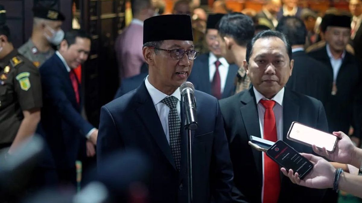 تحديد سن PJLP إلى 56 عاما ، طلب حاكم PJ Heru تقليد Jokowi-Ahok للتحقق مباشرة من الاضطرابات في الميدان