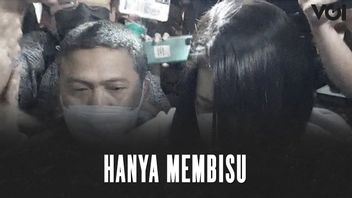 VIDEO: Usai Tes Kesehatan, Begini Penampakan Istri Ferdy Sambo Putri Candrawathi