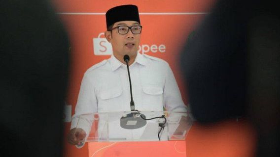 Ridwan Kamil Gantikan Almarhum Eril Tunaikan Ibadah Haji Terbang ke Tanah Suci 