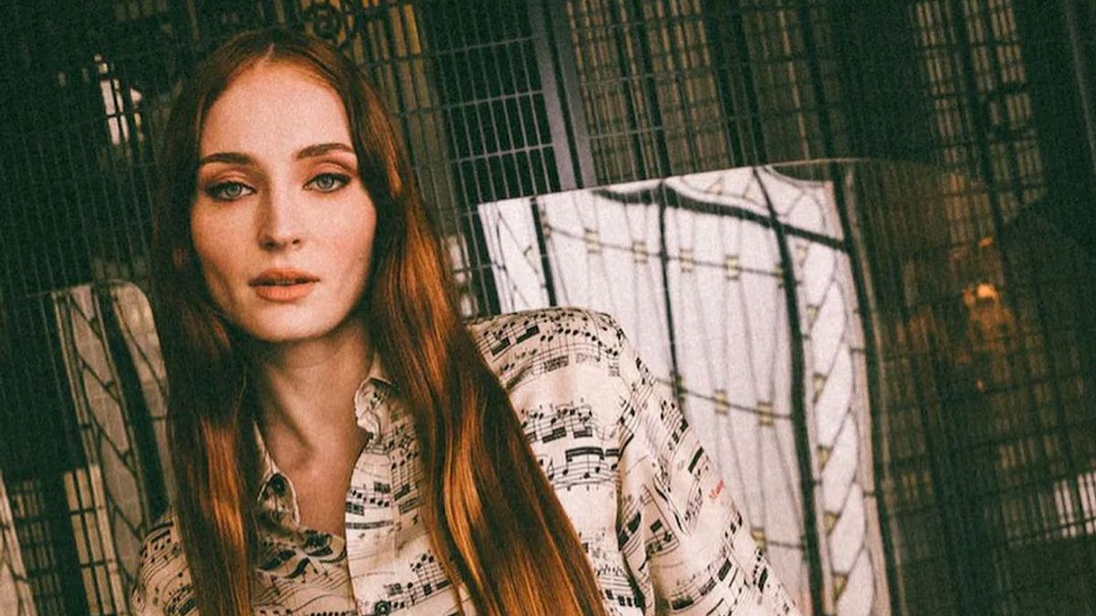 Sophie Turner Mesra dengan Pria Baru Jelang Ceraikan Joe Jonas