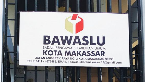 Danny Pomanto's Team Submits The Managing Director Of PD Terminal Makassar And The Pair Deng Ical To Bawaslu