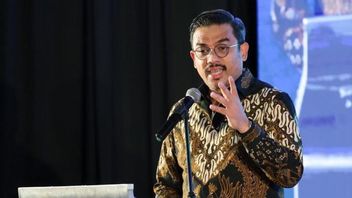 وزير المشاريع الصغيرة والمتوسطة الحجم يؤكد على أهمية التأمين على التخفيف من مخاطر الأعمال
