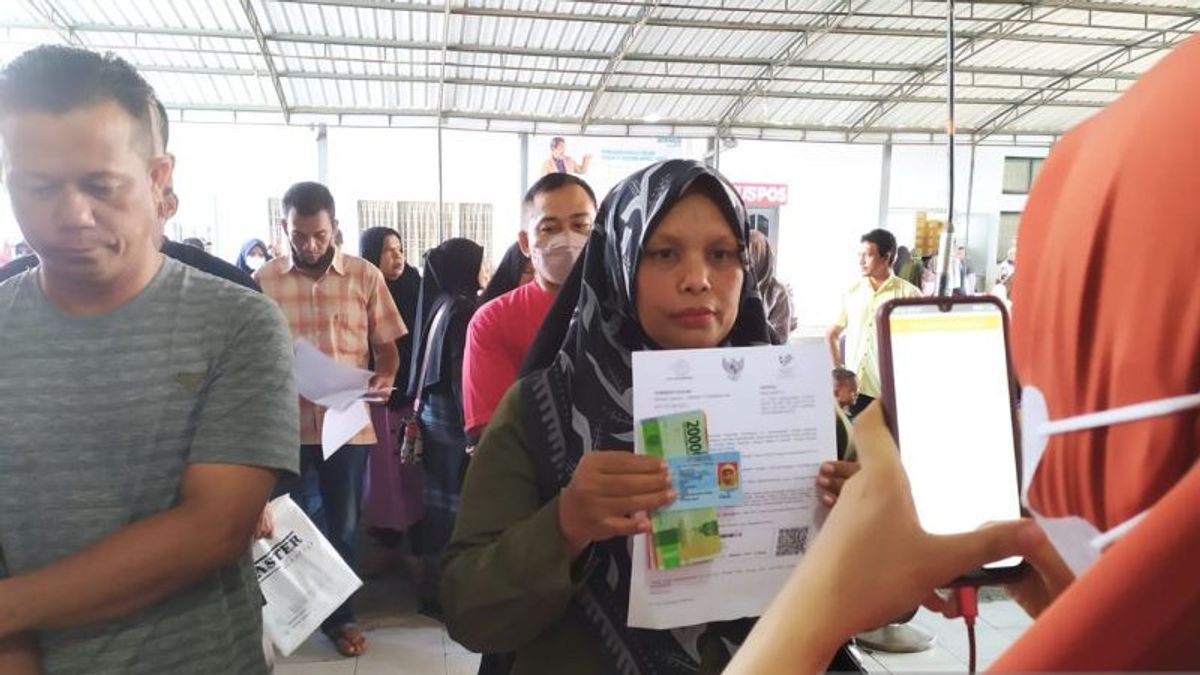 Kemensos Salurkan BLT-BBM untuk 9.794 Keluarga Penerima di Banda Aceh