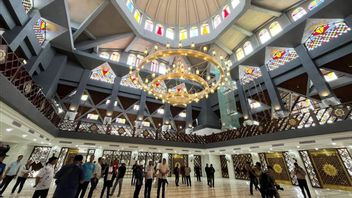 Masjid Raya Pakansari Bogor Tuntas Built in Less than a Year
