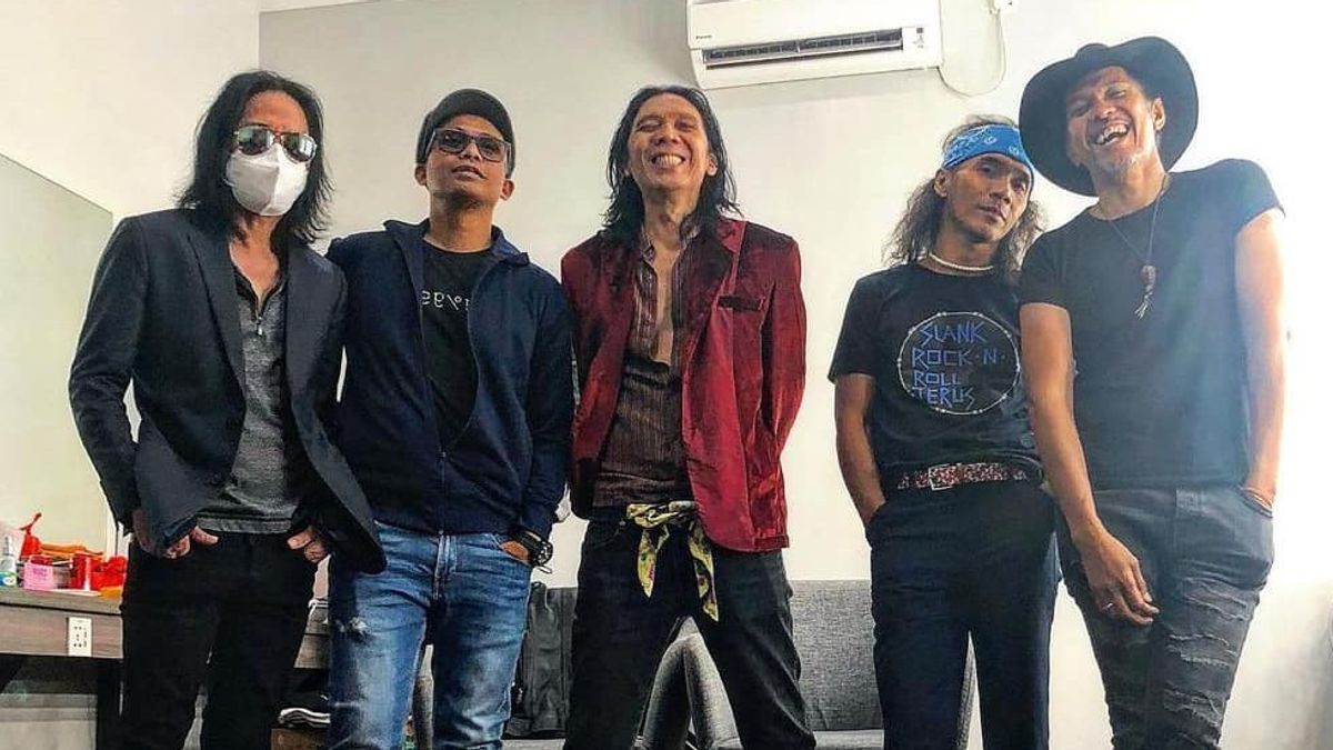 يلعب ريدو دور أودو بوت في ألبوم Slank الأخير ، ما هو؟