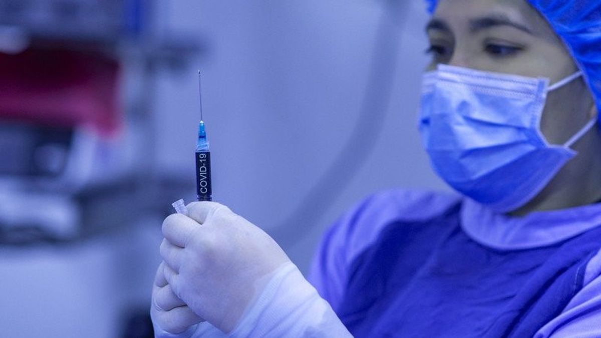 جاوة الغربية تتسابق للتطعيم ضد كوفيد-19 بعد عطلة العيد