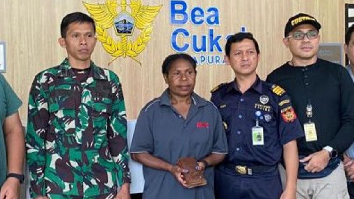 Kantongi Dua Butir Amunisi, WN Papua Nugini Diamankan Bea Cukai Jayapura