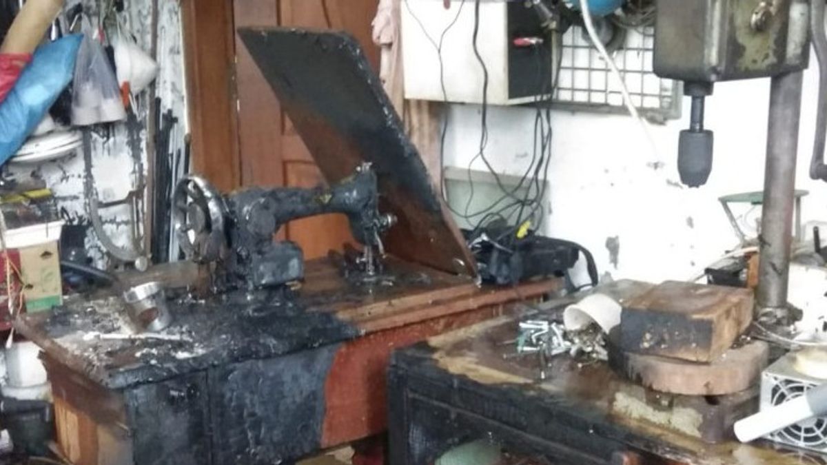 Grinding Machine Shorting, Three-Story House In Tambora Burnt