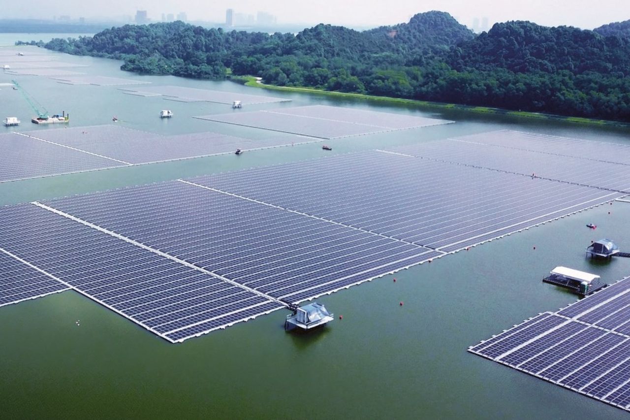Singapour Lance La Plus Grande Centrale Solaire Au Monde, Quelle Largeur?