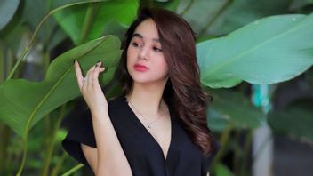 Hana Hanifah Admits She Was Close To Hotman Paris And Her Boyfriend Was Allotted Rp. 200 Million Per Month