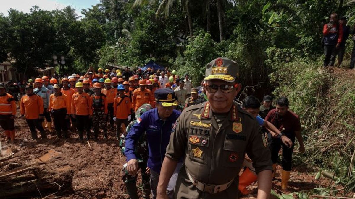 Datangi Longsor Cilacap, Mendagri Perintahkan Pemda Gencarkan Mitigasi Bencana