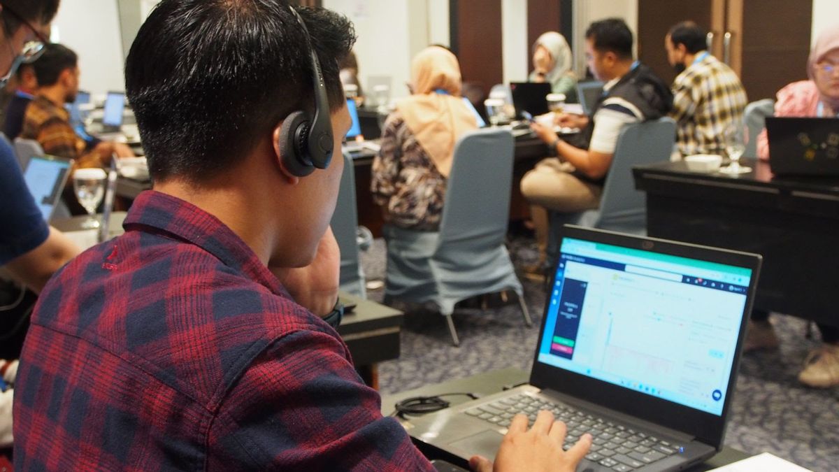 RevComm Perkenalkan Penggunaan AI untuk Pelatihan Tim Contact Center