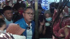 Kunjungi Pasar Dukuh Kupang Surabaya, Mendag Zulhas Upayakan Stabilisasi Harga Telur dan Tepung Terigu