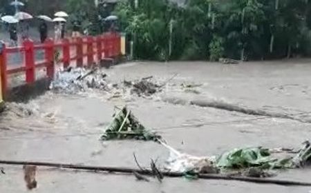 Manado Diterjang Banjir dan Longsor, 1 Warga Meninggal Dunia