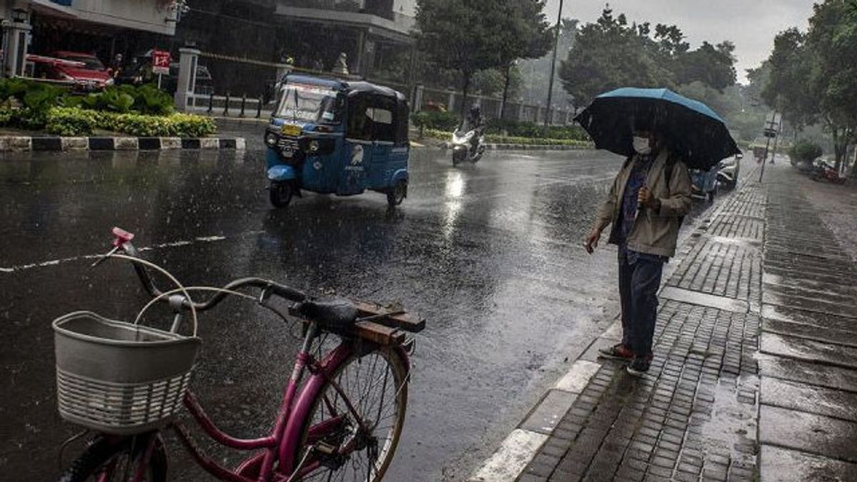 5月29日のインドネシアの天気は、曇りや小雨に支配されています