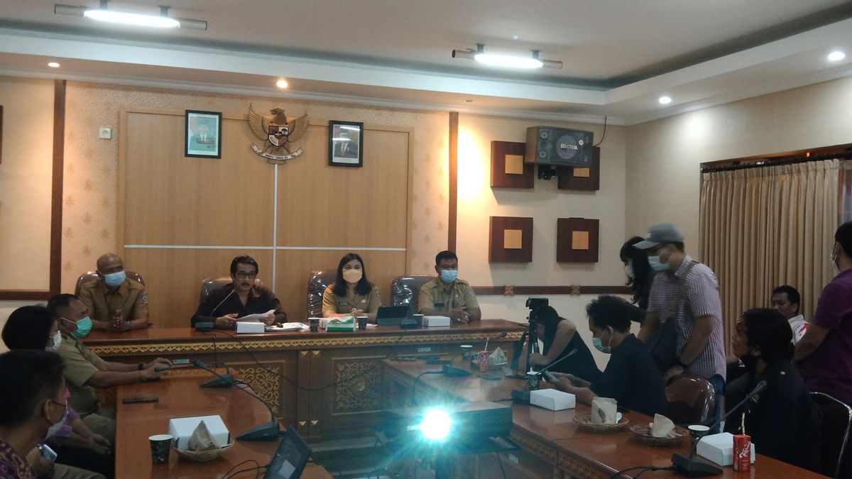 Bali Education, Youth and Sports Office Budgets IDR 18.5 Billion Aid For 18 Thousand Poor Students