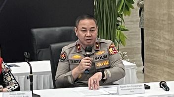 デンサス88対テロ オンラインゲームを介してテロリストネットワークに入るために5人の学生募集者を逮捕する