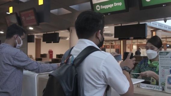 Les Passagers De L’avion à L’aéroport De Lombok Doivent Utiliser L’application PeduliLindungi: Pour éviter Les Faux Certificats De Vaccin