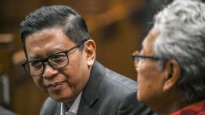Bacakan Pledoi, Tangis Hasto Pecah Saat Singgung Bung Karno dan Megawati
