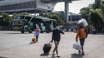 Homecoming Peak Of Kampung Rambutan Terminal Predicted D-3 Lebaran