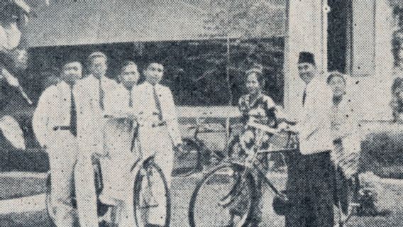 التاريخ السياسي الوطني اليوم، 9 مايو 1938: نفي بونغ كارنو إلى بنجكولو