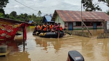 De la pluie bromée bromée, des centaines de maisons inondées dans les eaux de l’île