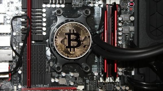 米国の暗号鉱山労働者は、より多くのハードウェアでハッシュレートを増加させると決定しました