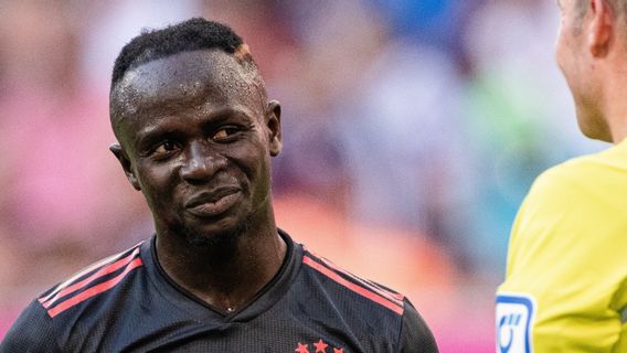 Terlalu Manis Buat Dilupakan, Sadio Mane Kirim 150 Boks Cokelat ke Seluruh Staf Liverpool