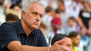 Berhasil Buat Laga Juventus-Roma Berakhir Imbang, Allegri Puji Kecerdikan Mourinho 